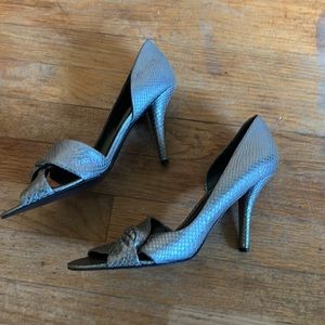Nine West Pewter open toe pumps Size 10